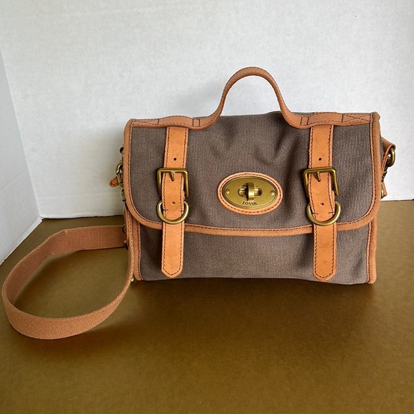Fossil Olive Shoulder Bag - Picture 1 of 14